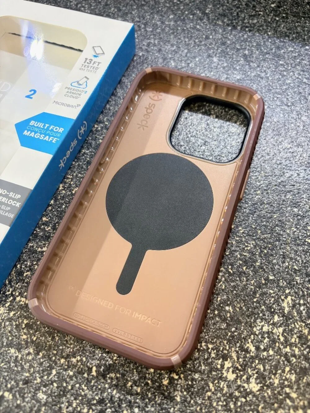 Speck MagSafe NEW Case iPhone 15 Pro ClickLock RARE New Planet Clay Tan Sand